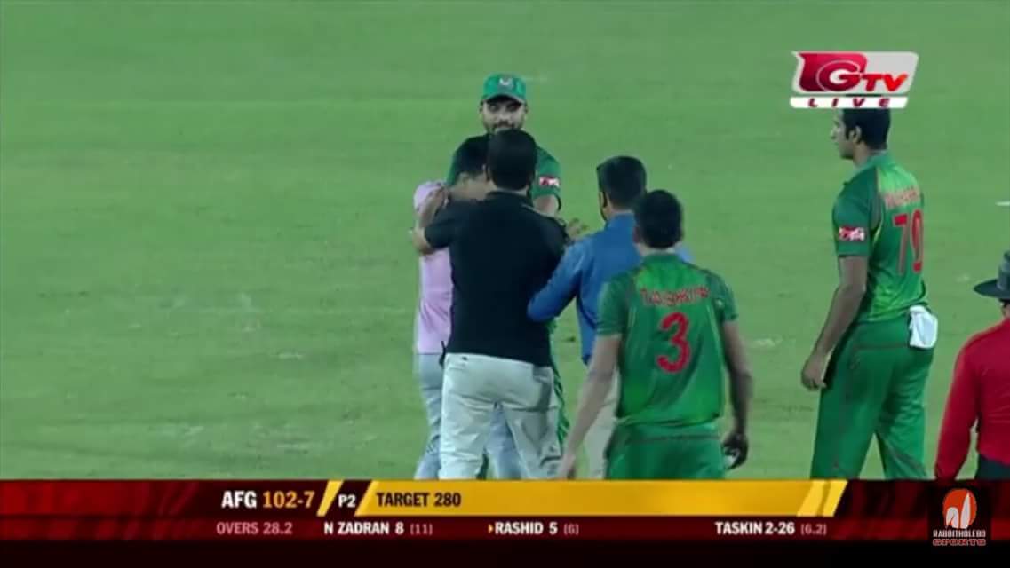 মাশরাফির সেই ‘ভক্ত’ মেহেদী হাসান পুলিশ হেফাজতে