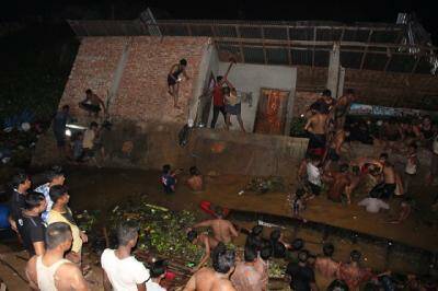 rangamati-building-down-death-420161004